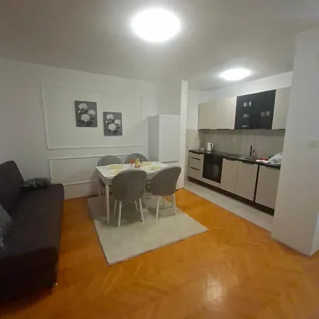 Apartment Lidija